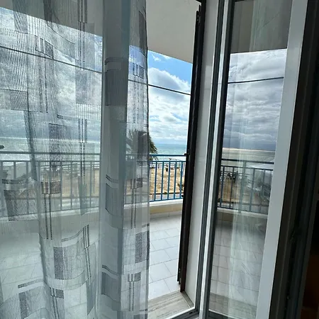 Casa Azzurra - Terrazza Sul Mare Lejlighed