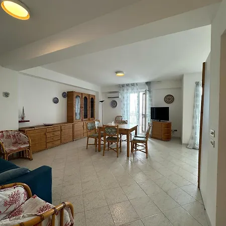 Casa Azzurra - Terrazza Sul Mare Apartment *